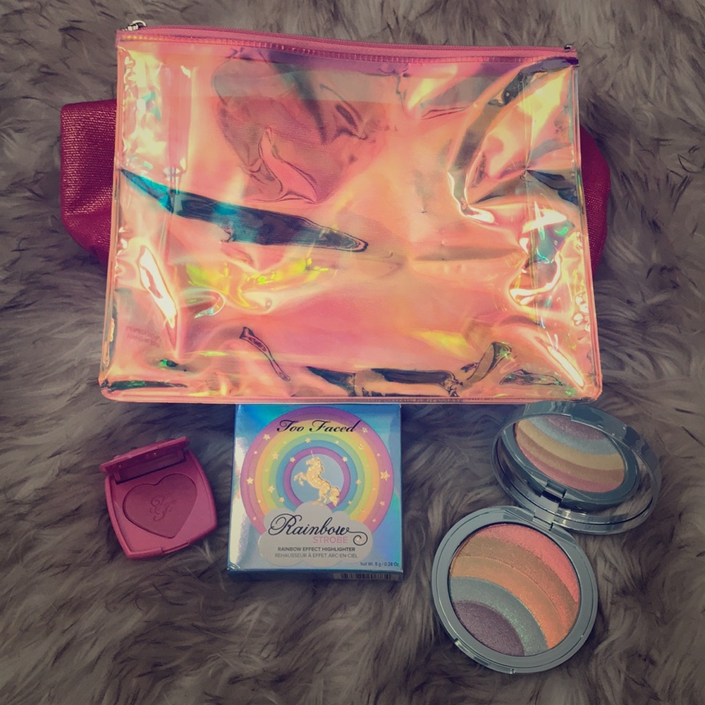🦄💕NWT Too Faced Bundle💕🦄